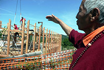 Les travaux sous l’œil attentif de lama Phursté-la<span>