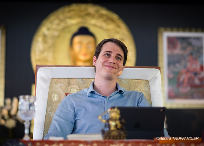 Nagarjuna, Thinley Rinpoché et la voie médiane