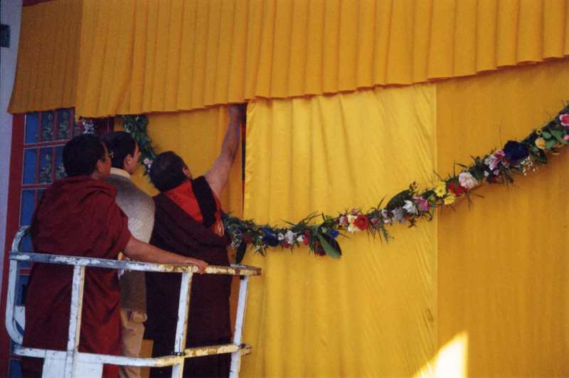 21 juillet 2001, le bouddha du grand temple de Kundreul Ling : de la création à la consécration