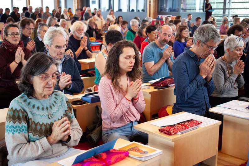 Retour en images sur la dernière retraite d’étude et méditation guidée par lama Jigmé Rinpoché, à Dhagpo Kagyu Ling