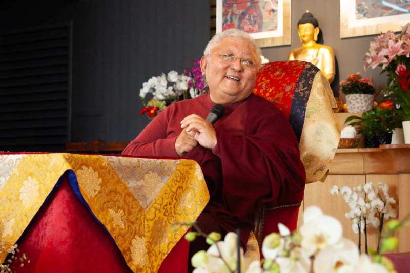 Retour en images sur la dernière retraite d’étude et méditation guidée par lama Jigmé Rinpoché, à Dhagpo Kagyu Ling